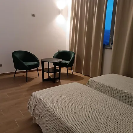 La Vecchia Quercia Otel