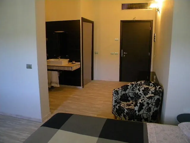 La Vecchia Quercia 3* Bettola