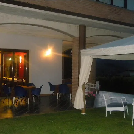 La Vecchia Quercia Hotel Bettola (Emilia-Romagna)