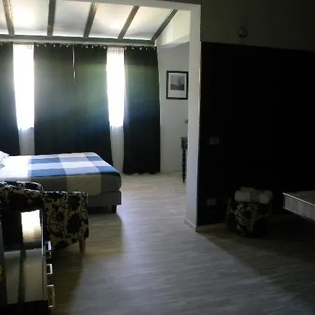 La Vecchia Quercia Hotel 3*