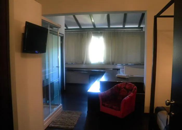 Hotell La Vecchia Quercia 3*