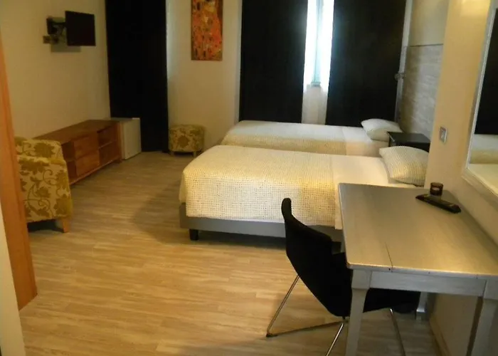 Hotell La Vecchia Quercia 3*