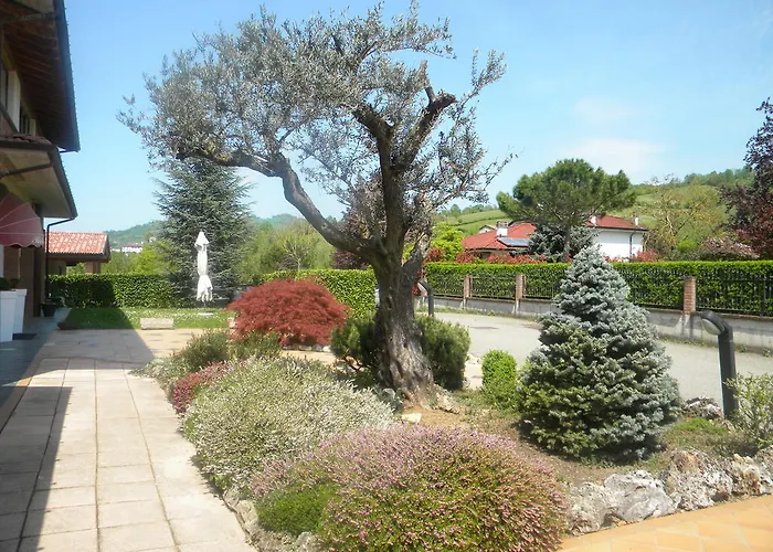 Hotell La Vecchia Quercia 3*